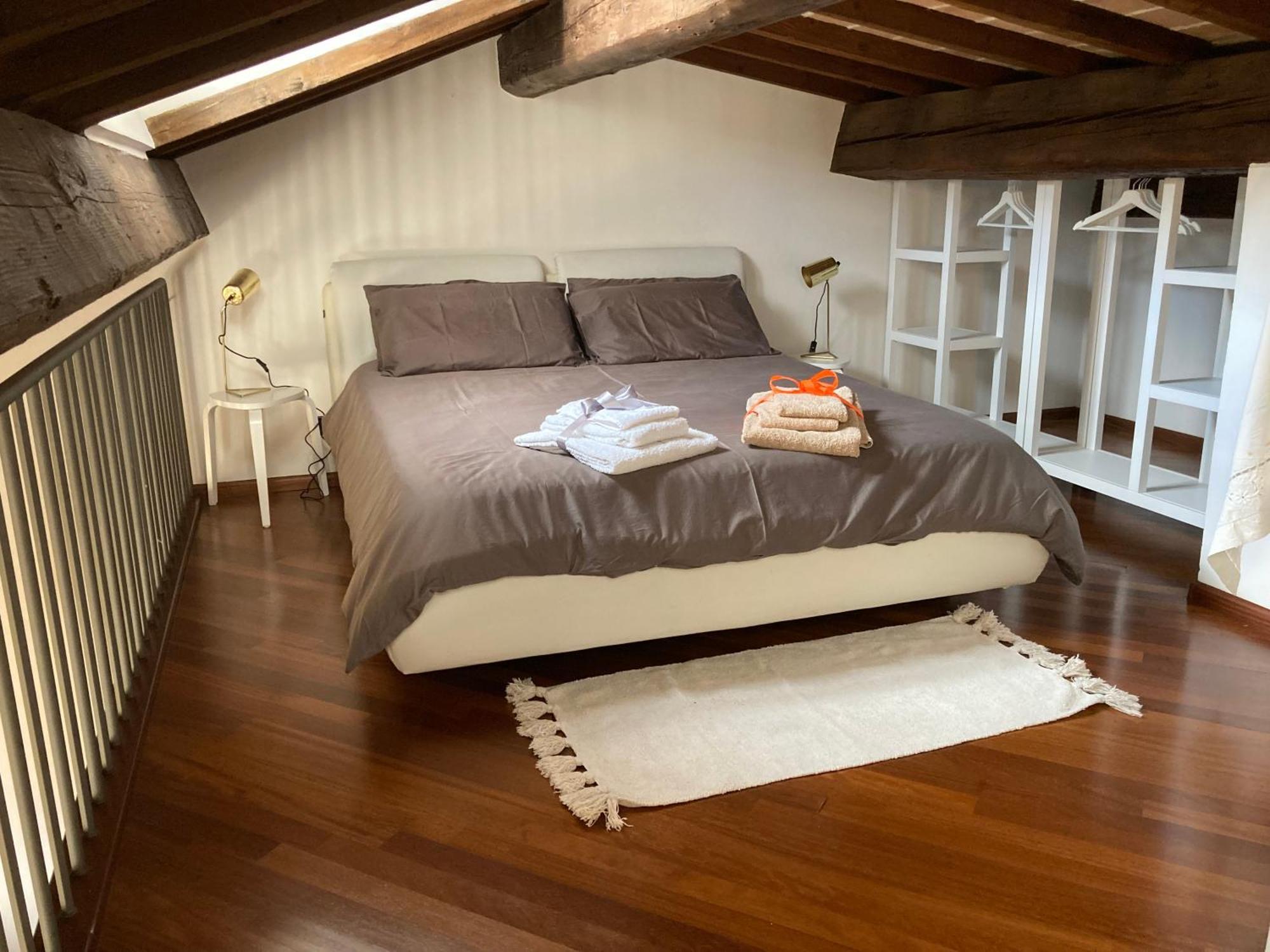 Loft Albinelli Lägenhet Modena Exteriör bild